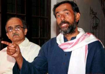 what we are seeing in aap is a stalinist purge says yogendra yadav
