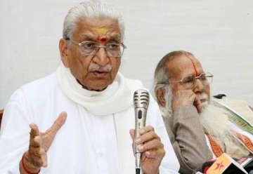 attack on rss create doubts on intentions of sonia vhp