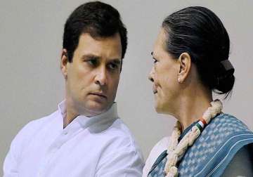 all eyes on court as gandhis appear in herald case today