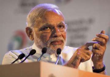 indian american academics spar over pm modi visit to silicon valley