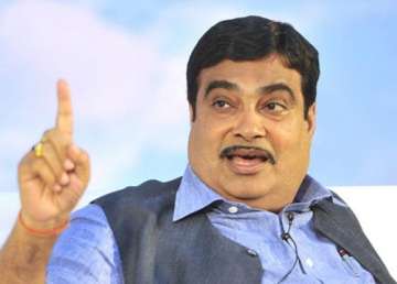 defamation case court imposes rs 10k cost on nitin gadkari