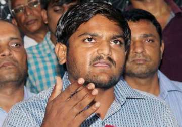 hardik patel asks amit shah not to interfere in quota stir