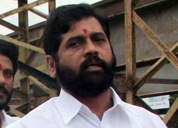 thane police step up security for eknath shinde after death threat