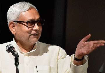 pm modi running a twitter government nitish kumar