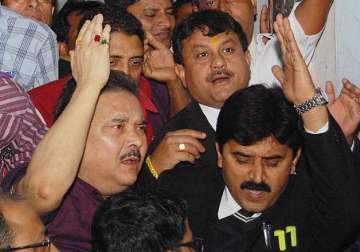 madan mitra did not cooperate with officers cbi tells court