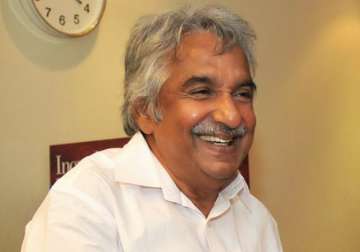 kerala hc stays fir against oommen chandy in solar scam