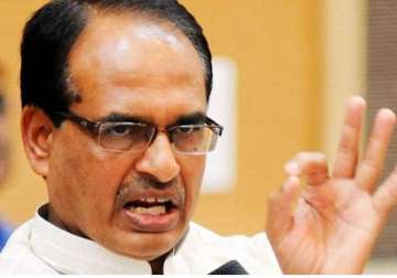 mp cm against allowing children to eat eggs at anganwadis