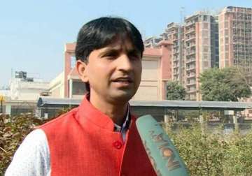 delhi police registers 2 cases against kumar vishwas