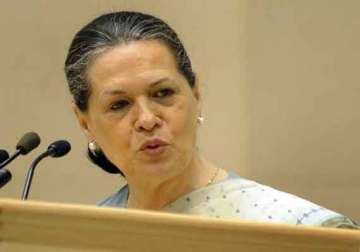 sonia congratulates manmohan for japanese award