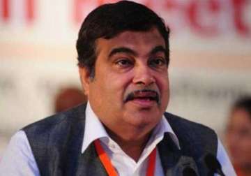 nitin gadkari expecting to fix rs 40 000 crore road project issues today