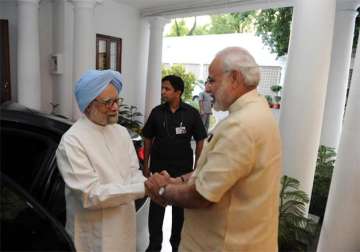 after attack manmohan singh meets narendra modi