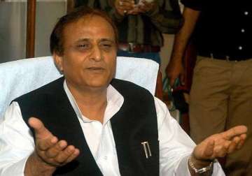 now azam khan proposes a temple for mulayam