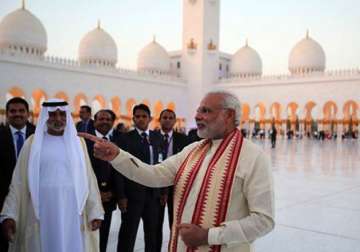 congress slams narendra modi for remarks in uae on previous governments