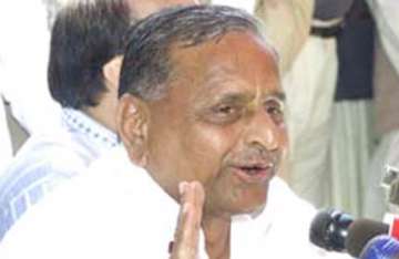 no problem with bjp if it leaves mandir issue says mulayam