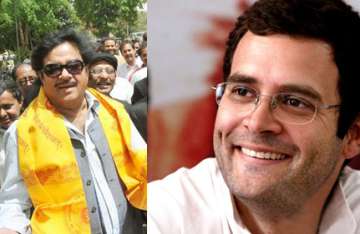 shotgun denies politics behind praising rahul