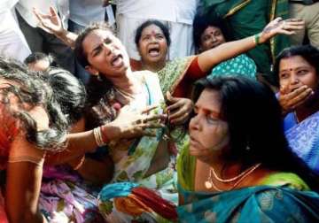 154 dead unable to bear shock of jayalalithaa s arrest aiadmk