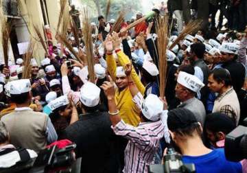 aap to launch stir against land bill in up