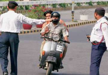 aap government to seek control over traffic police