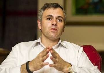 omar abdullah questions air india s decision not to serve non veg food