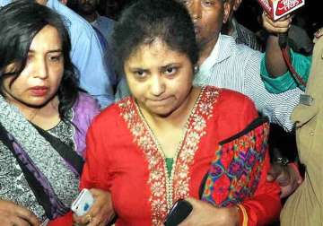 aap mla somnath bharti s wife files domestic violence complaint against him