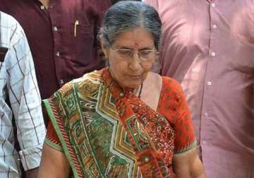 pm modi s wife jashodaben unhappy over security cover files rti to seek details from government