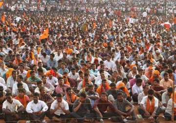 rss affiliated outfit holds protest against land bill