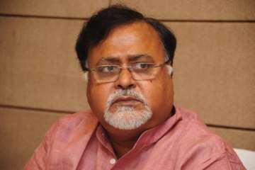 srinjoy bose under pressure to resign partho chatterjee