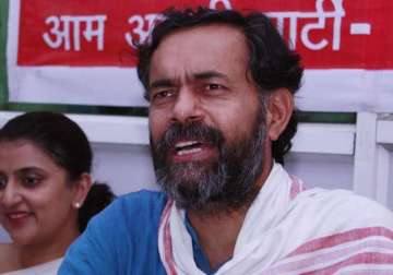aap rift top brass was aware of bogus donations claims yogendra yadav