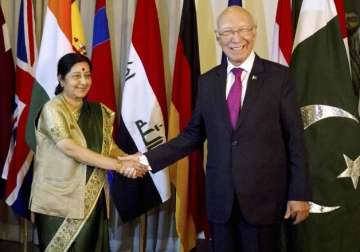 sushma swaraj to make statement in parliament on pak talks