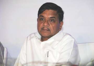 tasgaon voters tribute to rr patil wife wins by 1.12 lakh votes