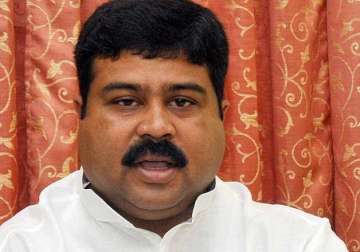 time has come for stopping lpg subsidy to well off dharmendra pradhan