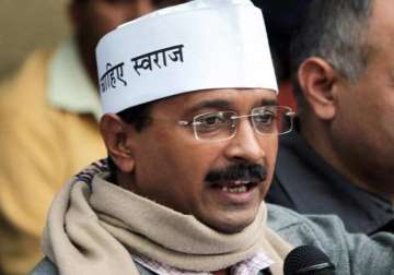 arvind kejriwal meets lg stakes claim to form government
