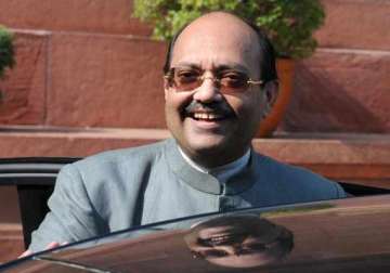 not joined bjp nor received any invite amar singh