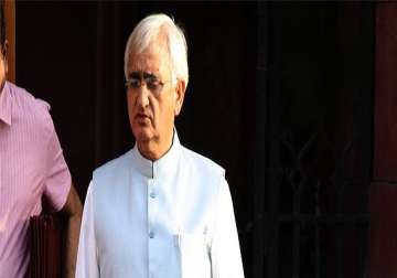 salman khurshid questions genuiness of crowds for pm modi abroad