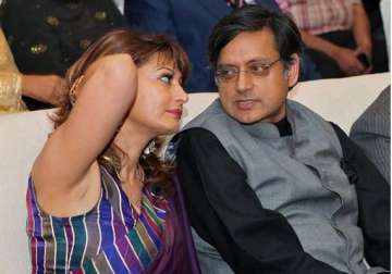 sunanda pushkar death her brother casts doubt over shashi tharoor s role