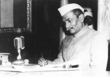 modi pays tribute to rajendra prasad