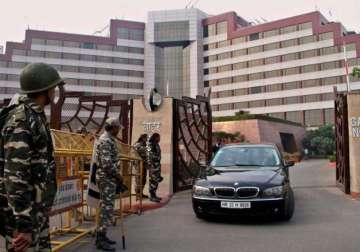 media denied entry in delhi secretariat