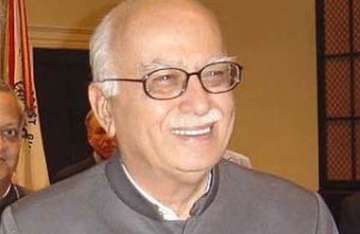 govt might offer concessions to separatists fears advani
