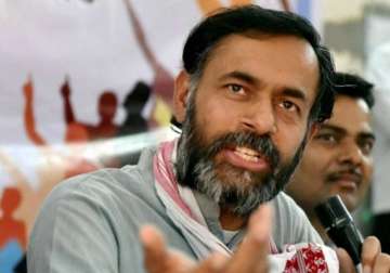 yogendra yadav hits back terms aap s showcause notice a joke