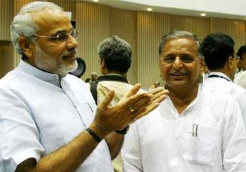 pm modi to attend tilak ceremony of mulayam s grandnephew in saifai