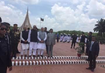 pm modi visits national martyrs memorial in dhaka