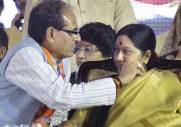 shivraj singh chouhan likely to meet sushma swaraj in delhi