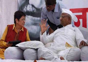 kiran bedi did not consult me before joining bjp anna hazare