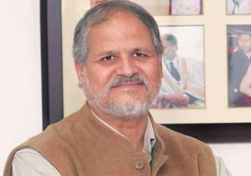 najeeb jung asks dusib to open more night shelters for homeless