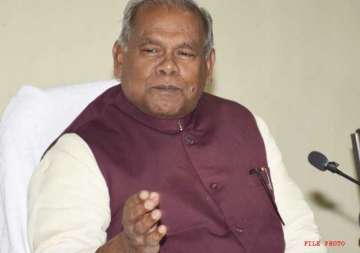 in troubled waters bihar cm says manjhi s boat never sinks