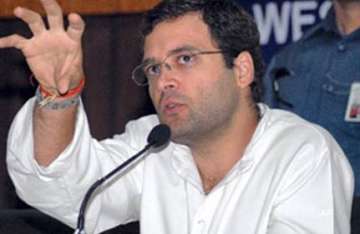 sena launches signature campaign against rahul gandhi