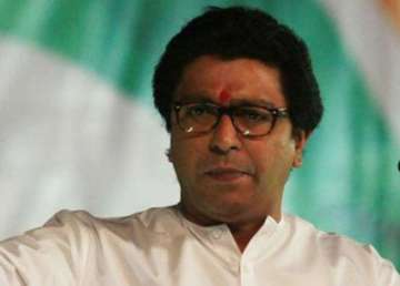 maharashtra polls ec issues notice to raj thackeray for remarks against non marathis