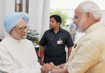 pm modi wishes former pm manmohan singh on birthday