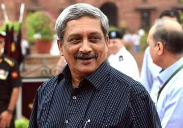 centre will take decisions to improve women strength in armed forces manohar parrikar