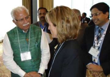 haryana cm woos canadian investors with his single roof policy